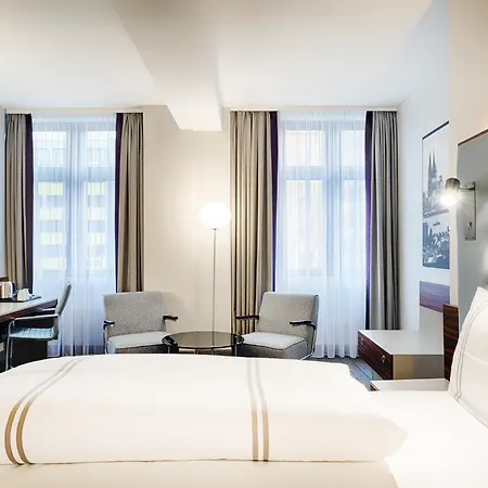 Hotel Premier Mediapark 3*