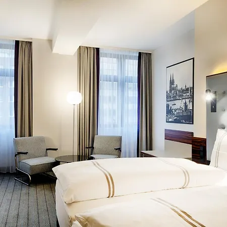 Premier Mediapark Hotel 3*