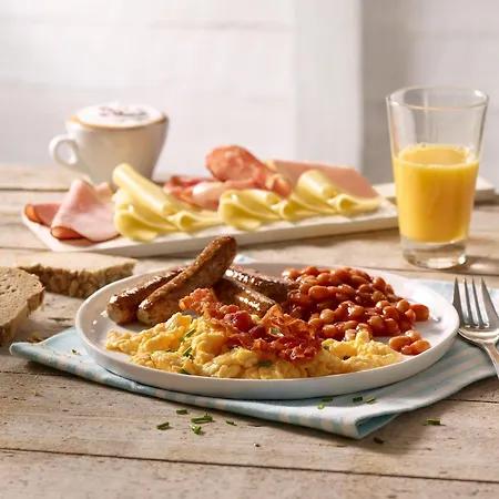 Premier Mediapark Hotel 3*