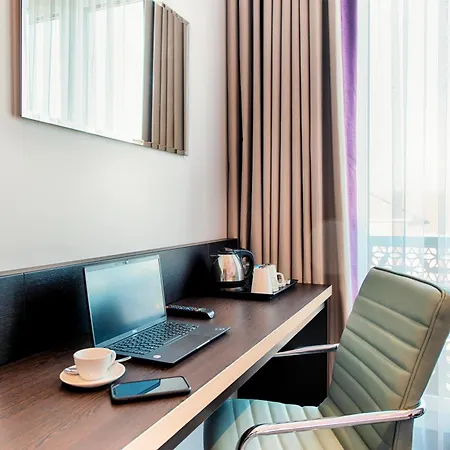 Ξενοδοχείο Premier Mediapark 3*