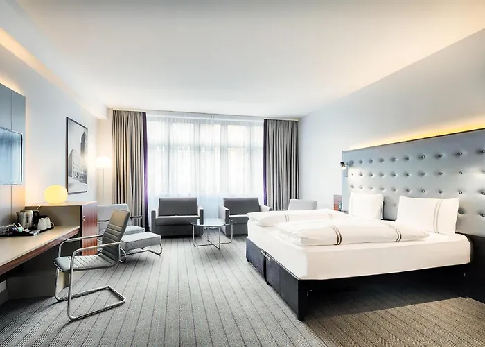 Premier Mediapark 3*